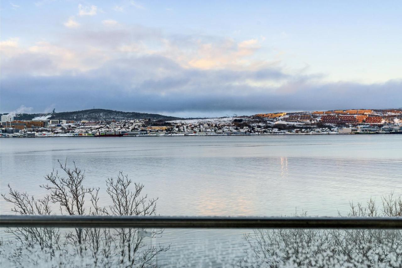 Oceanfront Penthouse Duplex Wamazing View! Daire Tromsø Dış mekan fotoğraf