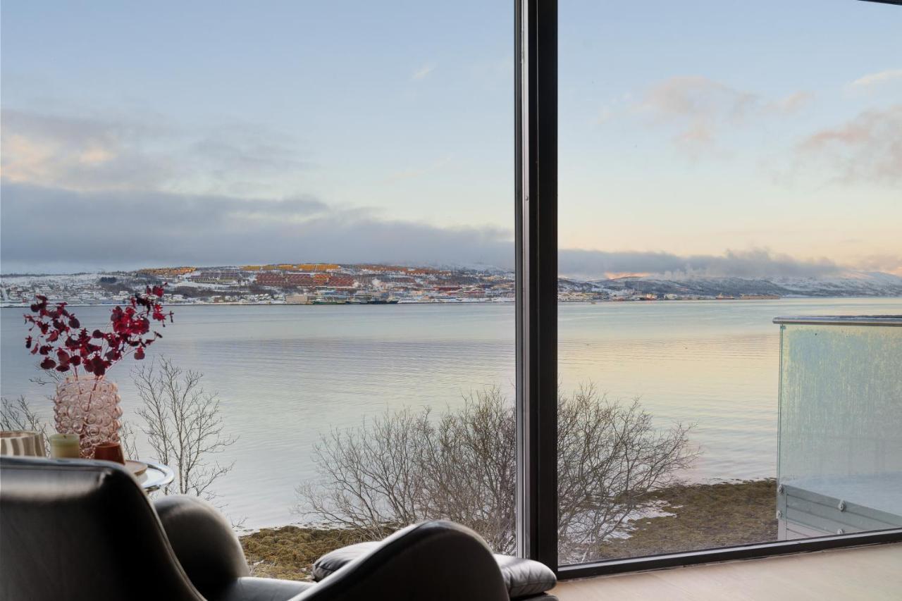 Oceanfront Penthouse Duplex Wamazing View! Daire Tromsø Dış mekan fotoğraf